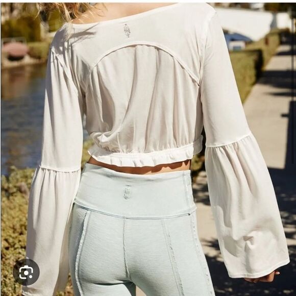 FP Movement movin on up bell sleeve crop top Light Blue Size M - Picture 3 of 5